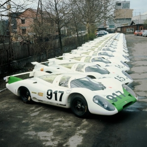 Anyone got a collective noun for 20 odd 917′s?